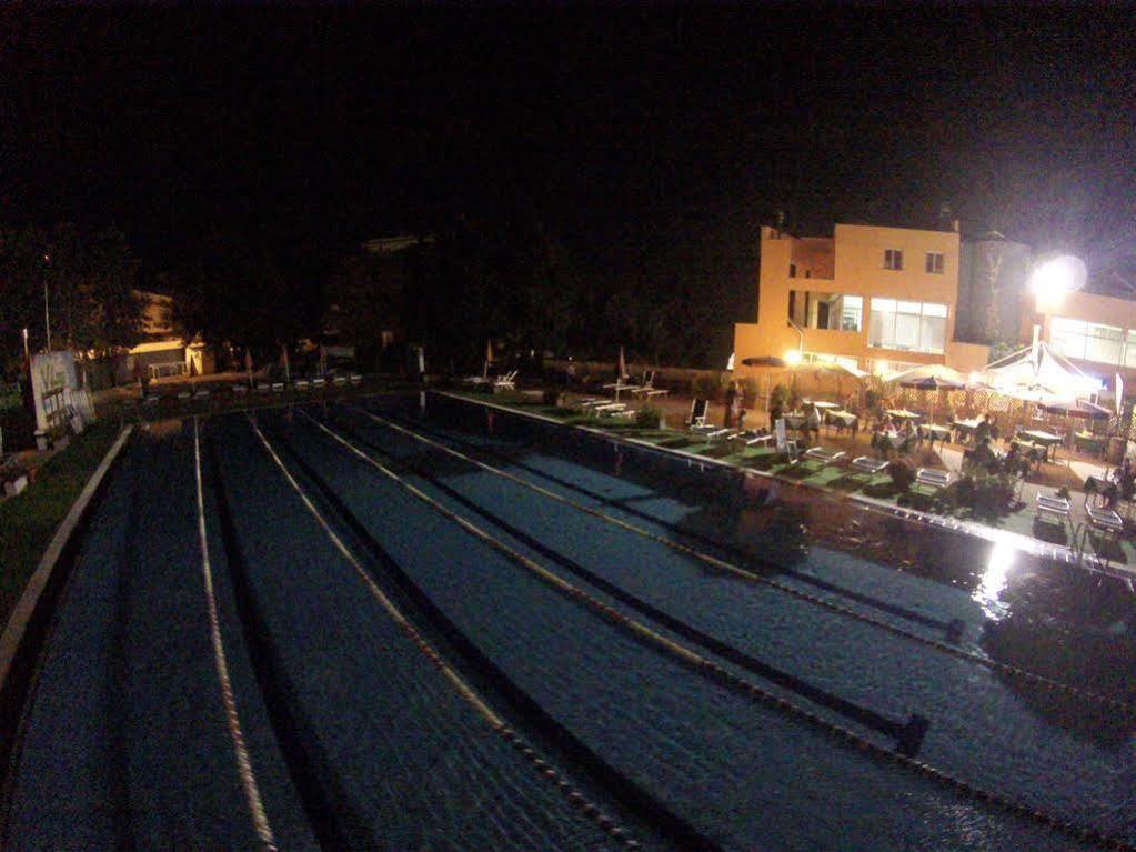 צ'רבטרי Village Sport Holidays מראה חיצוני תמונה